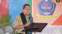 Wabup Badrun Nggai Kukuhkan Pengurus KKS Wabup Badrun Nggai Kukuhkan Pengurus KKS