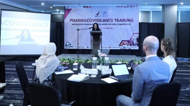 Togi Junice : Masih Rendahnya Tingkat Pelaporan KTD Efek Samping Obat di Indonesia