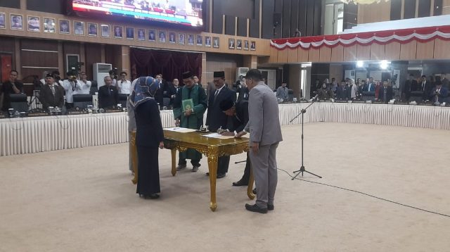 PAW Dua Kader NasDem Anggota DPRD Sulteng Dilantik