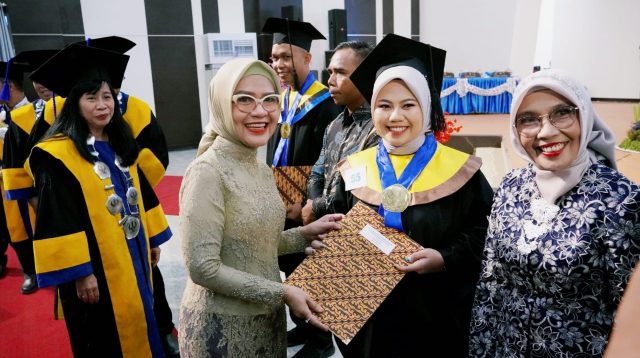 Hadiri Wisuda ke 119 Untad, Ini Pesan Ketua DPRD Sulteng Nilam Sari