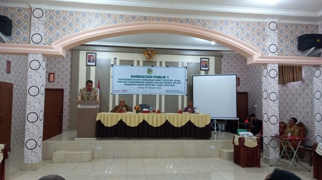 Pesan Pj Bupati Richard Saat Membuka Konsultasi Publik Pertama Penyusunan KLHS