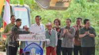Mendikbudristek Nadiem Dampingi Presiden Resmikan Dua Sekolah di IKN 