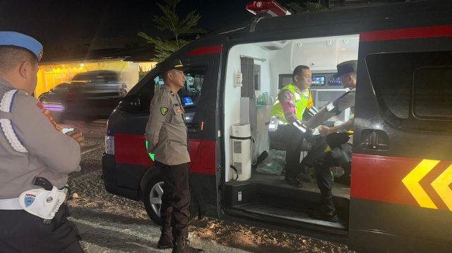 Siagakan Ambulance di lokasi Kampanye, Satgas OMP Tinombala Berikan Layanan Kesehatan Gratis