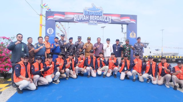 Lepas Tim Ekspedisi Rupiah Berdaulat di Pelabuhan Kelas lll Parigi, Ini Pesan Asisten Perekonomian