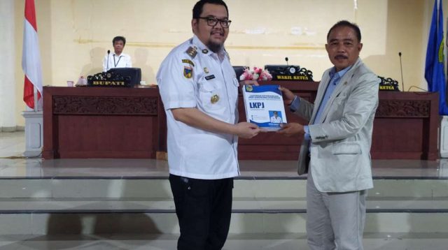 Pj Bupati Sampaikan LKPJ 2024 pada DPRD Parigi Moutong