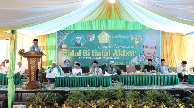 Hadiri Haul Guru Tua di Touna, Begini Pesan Gubernur Anwar Hafid