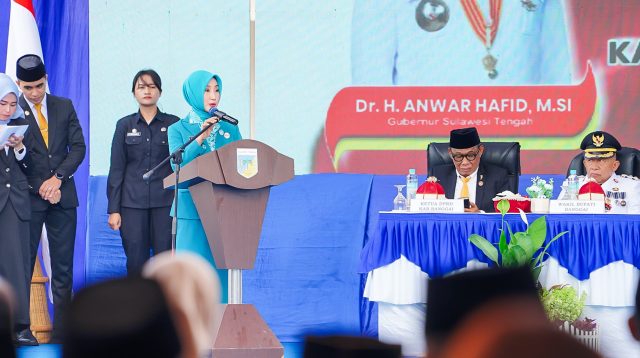 Sry Nirwanti Bahasoan Lantik Ketua TP-PKK dan Ketua Pembina Posyandu Parigi Moutong dan Banggai