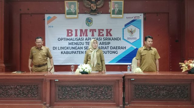 Buka Bimtek Aplikasi Srikandi, Berikut Pesan Yusnaeni