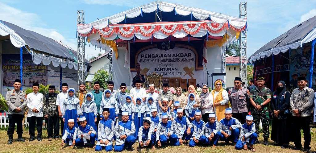 Wabup Sahid Hadiri Pengajian Akbar dan Santunan Anak Yatim Piatu di Kotaraya