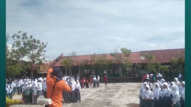 BPBD Parigi Moutong Simulasi Evakuasi di SMA Negeri 1 Parigi