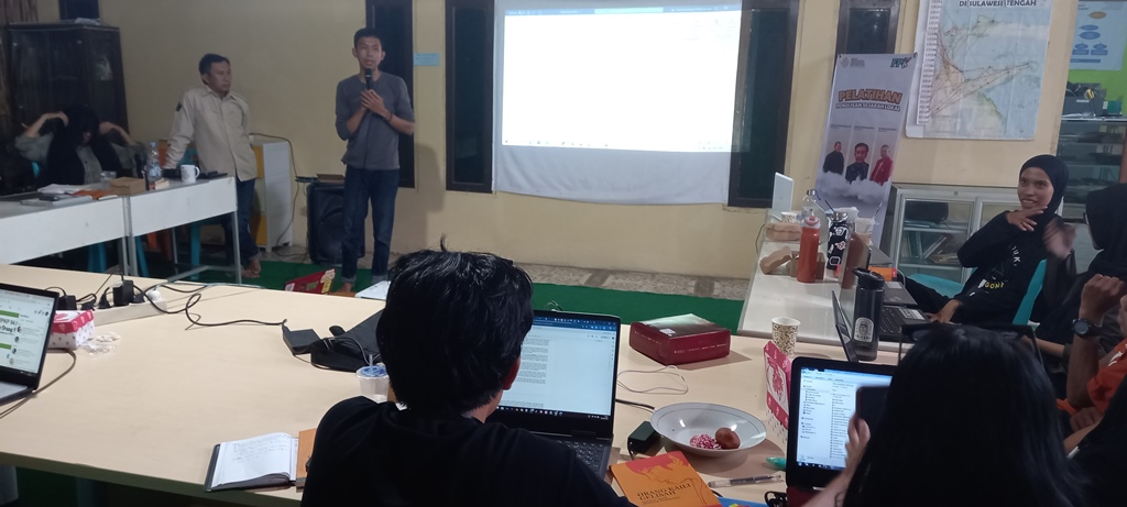 Pesan Penting Jamrin Abubakar dalam Menulis Narasi Sejarah Populer