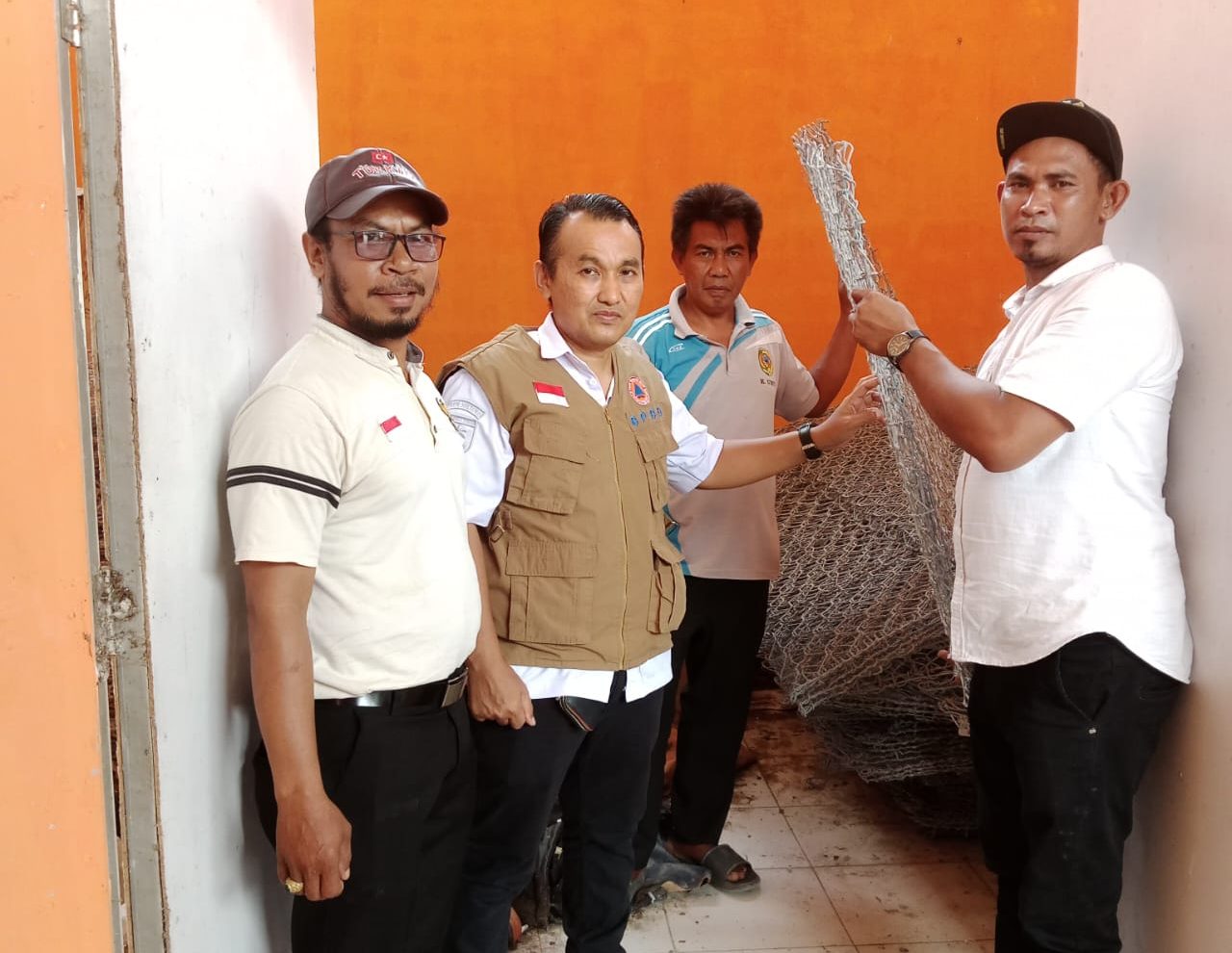 BPBD Parigi Moutong Salurkan 50 Kawat Bronjong untuk Mitigasi Longsor di Sausu Gandasari