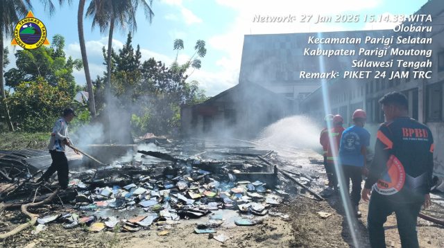 Gudang Sekolah SD–SMP Advent di Olobaru Terbakar