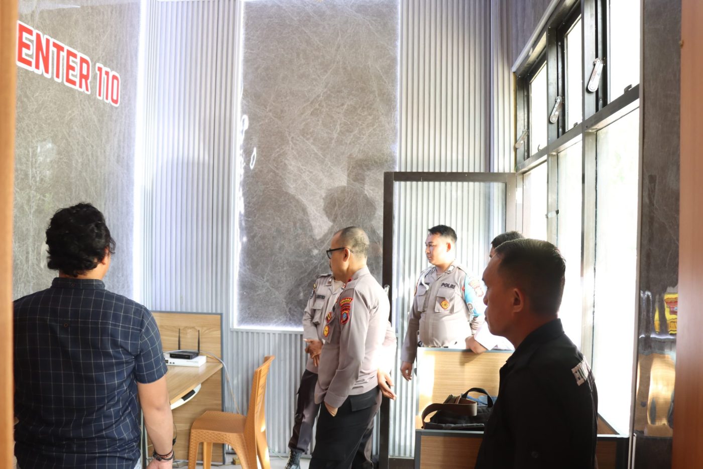 Wakapolres Parigi Moutong Cek Call Center 110, Pastikan Layanan Darurat Selalu Siap