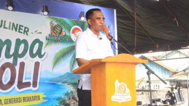 Hadiri Festival Lalampa Ke-9, Anwar Hafid Siap Perjuangkan Pusat Kuliner Toboli ke Kementerian