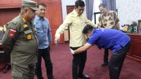 Tegaskan Komitmen Bebas Narkoba, Parigi Moutong dan Jajaran Jalani Tes Urin Bebas Narkoba Tegaskan Komitmen Bebas Narkoba, Parigi Moutong dan Jajaran Jalani Tes Urin Bebas Narkoba