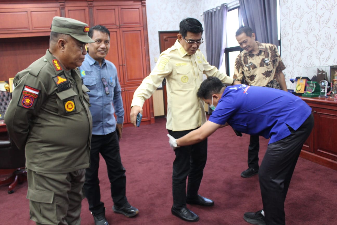 Tegaskan Komitmen Bebas Narkoba, Parigi Moutong dan Jajaran Jalani Tes Urin Bebas Narkoba